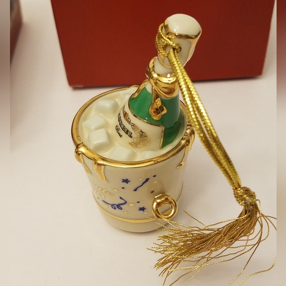 Lenox Celebrate 2000 Millennium Edition Ornament Korbel - Picture 9 of 16